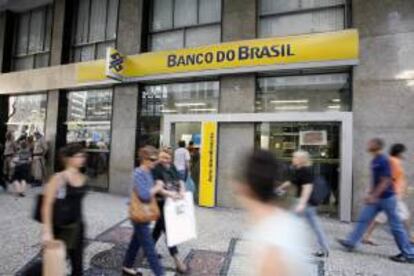El Banco do Brasil admitió que en los resultados récord contribuyó la venta de acciones de la subsidiara responsable por las operaciones con pensiones, seguros y capitalización. EFE/Archivo