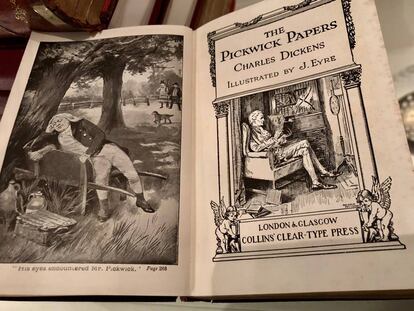 THE PICKIWICK PAPERS DE CHARLES DICKENS, EN EL QUE SE ALUDE A LOS BARRILITOS DE OSTRAS GALLEGAS ESCABECHADAS EN EL XIX / CAPEL 