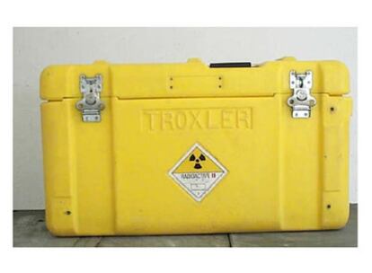 Imagen de un maletín con material radiactivo como el sustraído en Barcelona