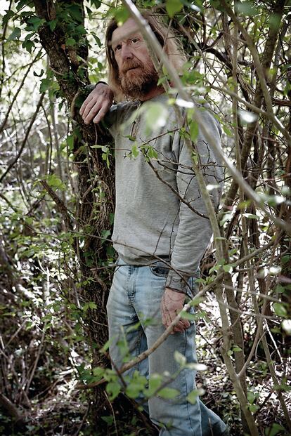 Peter Dobson, inglés, llegó hace 18 años a Las Ruedas de Enciso, en La Rioja casi en la frontera con Soria.