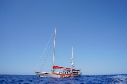 El 'Astral', en aguas del Mediterráneo Central, el pasado jueves.
