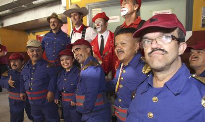 Despedida de un espectáculo de 'bombero torero', en Almodóvar del Campo (Ciudad Real) en 2017. 