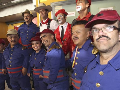 Despedida de un espectáculo de 'bombero torero', en Almodóvar del Campo (Ciudad Real) en 2017. 