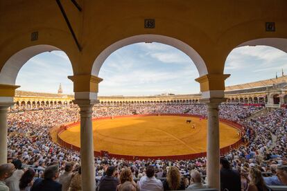 Tarde de toros en La Maestranza durante la pasada Feria de Abril.