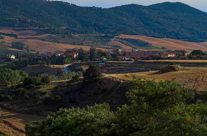 Un poble a les muntanyes de Navarra.