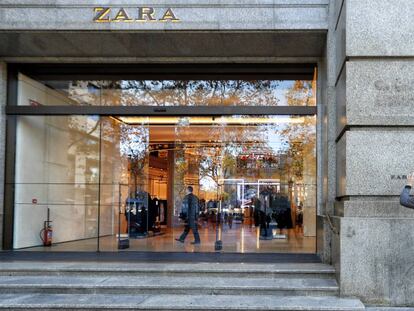 Nueva macrotienda de Zara en la plaza de Catalunya de Barcelona.