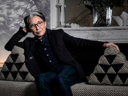 Kenzo Takada, em sua casa em Paris em 2019