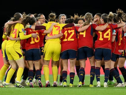 Las jugadoras de la selección española celebran la victoria en la Liga de las Naciones ante Francia.