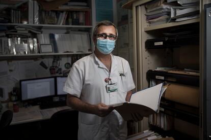 El médico Òscar Miró, coordinador de investigación del servicio de urgencias del Hospital Clínic de Barcelona.
