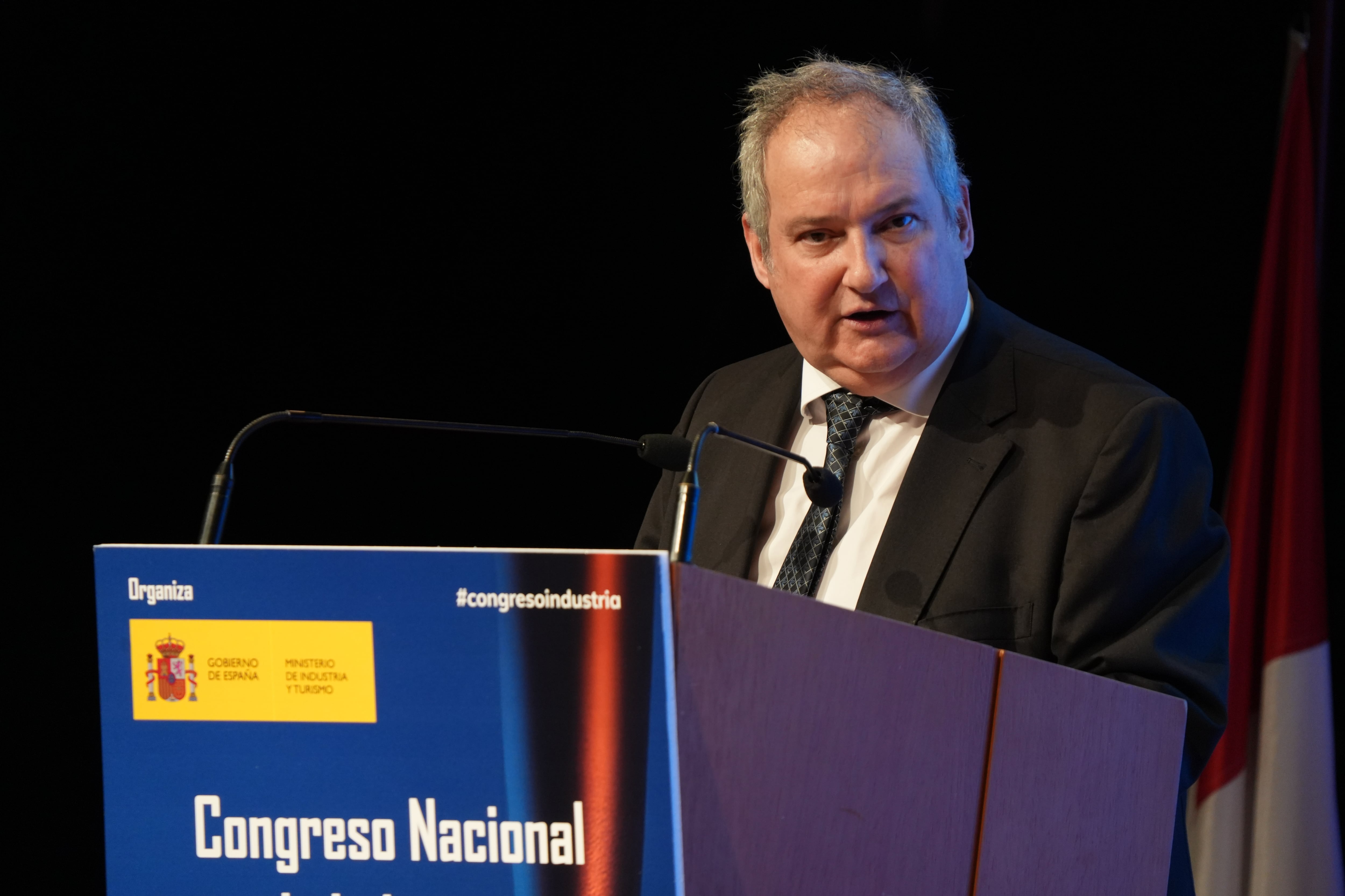 El Gobierno vasco critica el apoyo financiero de Sepi a Tubos Reunidos