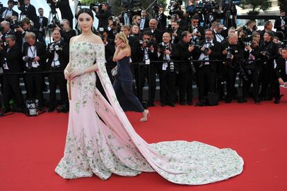 En verde y rosa con bordados florales, este vestido firmado por Ralph&Russo también fue una de las apariciones más sonadas de Cannes 2015.