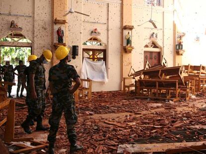 Iglesia de San Cristóbal en la ciudad de Negombo (Sri Lanka) devastada por una de las explosiones del Domingo de Pascua.