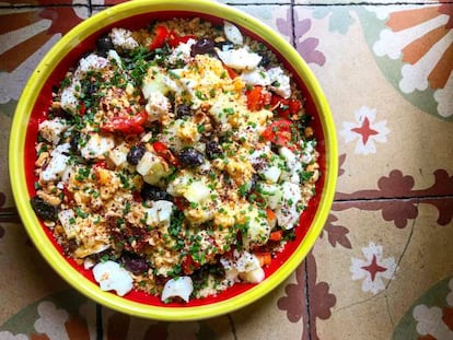 Ensalada de hortalizas con cuscús y vinagreta cremosa