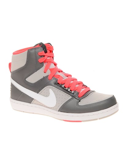 Zapatillas Delta Lite Mid, de Nike (83,85 euros).