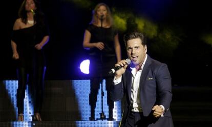 David Bustamante durante el concierto de Sevilla.  