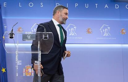 El líder de Vox, Santiago Abascal, en una rueda de prensa en el Congreso el martes en Madrid, tras su reunión con el Rey.