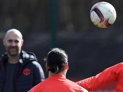 Ibrahimovic y Herrera, en el entrenamiento de ayer.