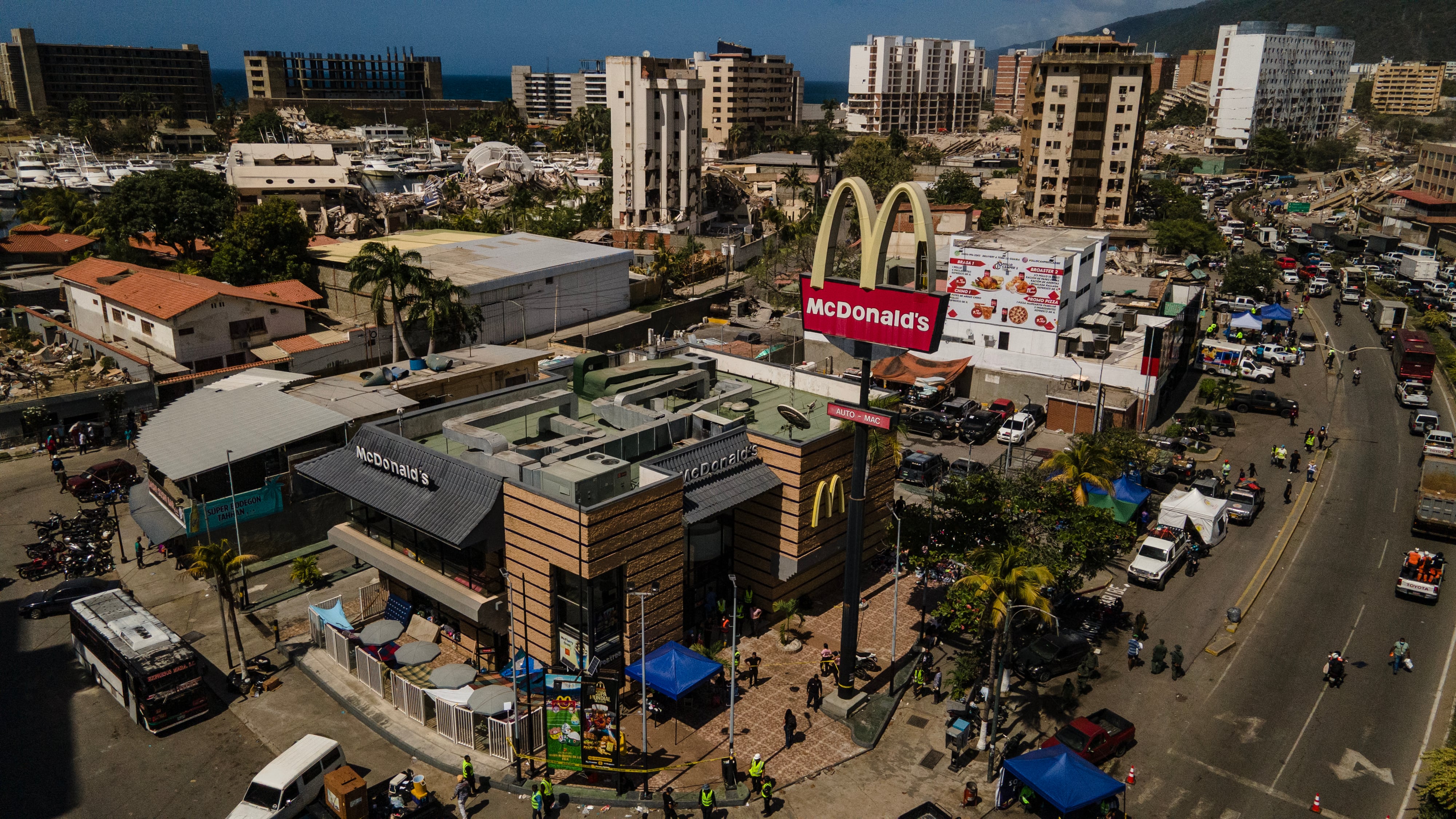 Vista del restaurante de comida rápida de McDonald’s, en  La Guaira, Venezuela, el 29 de junio.