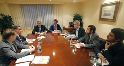 A meeting between the Socialist Party and Ciudadanos in March 2016.