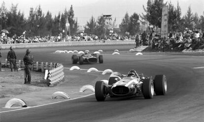 Pedro Rodríguez, en el GP de México de 1967.