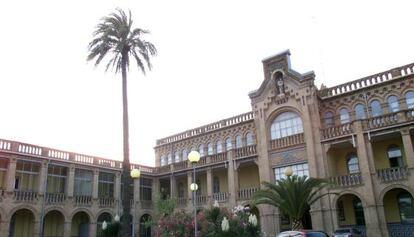 Hospital Valencia al Mar de Valencia donde ha quedado ingresado el paciente.