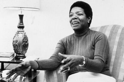 Las palabras de Maya Angelou son las de una superviviente que nació y creció en la pobreza, que fue violada siendo una niña y que se enfrentó como pocas al racismo sistémico de Estados Unidos. “Tal vez te enfrentes a muchas derrotas, pero no deber sentirte derrotado. De hecho, tal vez necesites toparte con esas derrotas para que puedas saber quién eres, para saber cómo te puedes levantar y cómo podrás salir de ahí”, argumentaba la activista pro derechos civiles y una de las poetas más influyentes de nuestro tiempo.