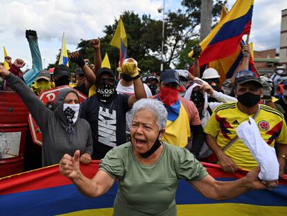 Una mujer durante las manifestaciones en Cali, el pasado 19 de mayo.