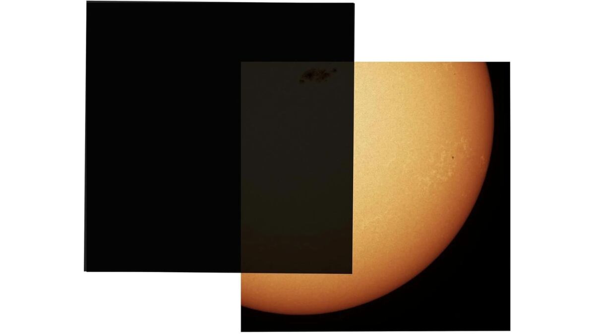 Para contemplar el eclipse en detalle, pero protegiendo los ojos del Sol.