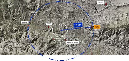 Vista aérea del posible cráter de Tabernas. Los autores de la investigación han sobreimpreso el diámetro del cráter y el alcance del colapso de la estructura. El mapa base es del Instituto Geográfico Nacional.