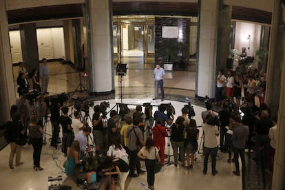 Pablo Iglesias durante la rueda de prensa ofrecida tras la reuni&oacute;n mantenida con Mariano Rajoy.