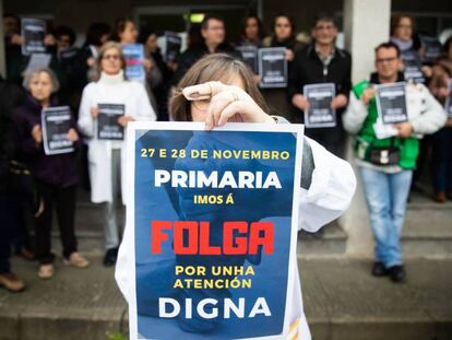 Concentración de protesta este miércoles en el centro de salud de Neda, en el área sanitaria de Ferrol.