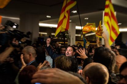 Oriol Junqueras celebra los resultados de ERC en la sede de la formación.