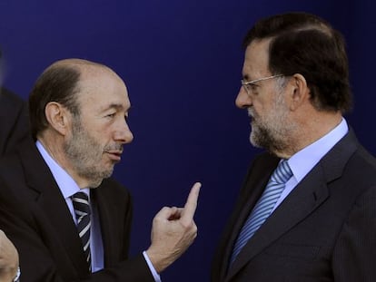 Rajoy y Rubalcaba, en el desfile de la fiesta nacional.