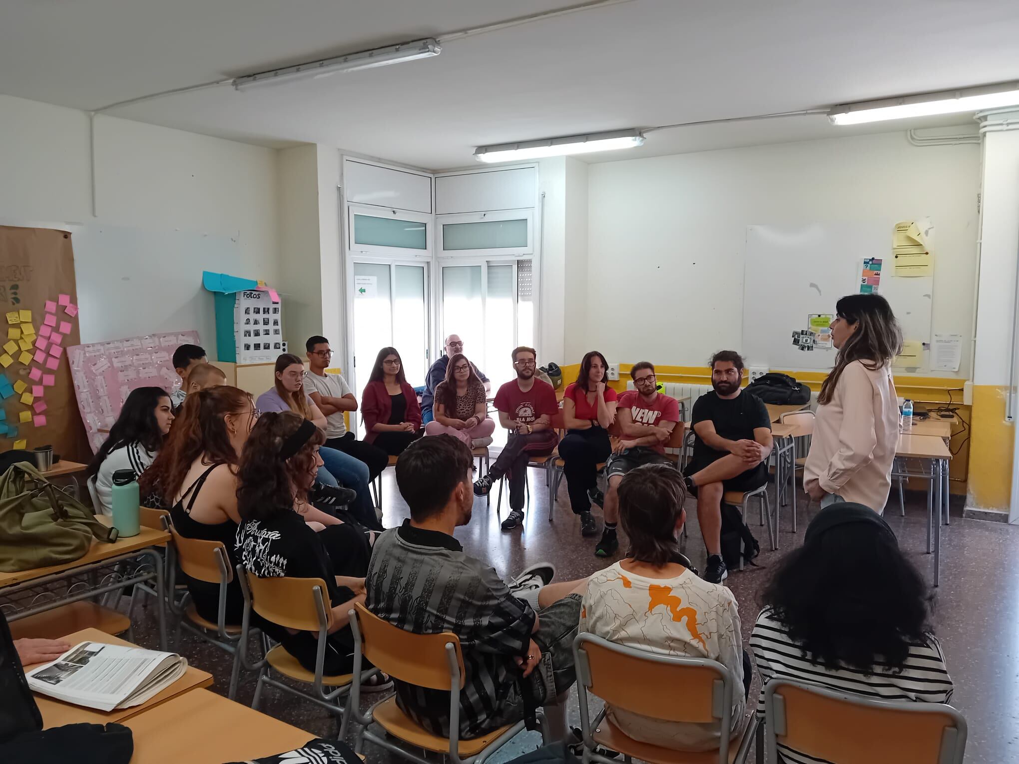 Запускают проект, который учит учителей понимать миграцию