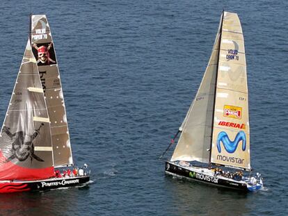 El <i>Piratas del Caribe</i> y el <i>Movistar,</i> en la salida el sábado en aguas viguesas.