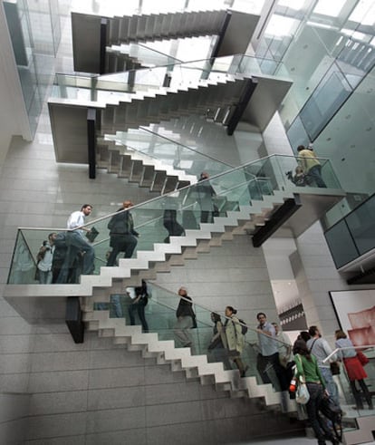 Vista del interior de la nueva sede de la Cámara de Alicante, que se inaugura hoy.