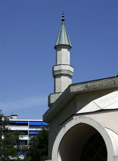 El alminar de la Fundación Cultural Islámica en Ginebra.