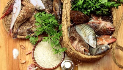 Ingredientes de arroz de pescado. 