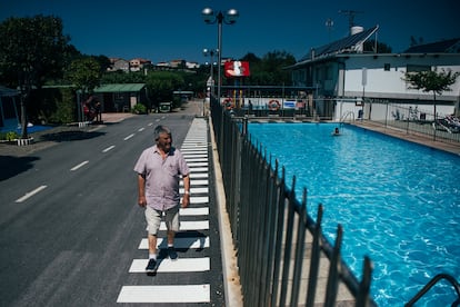 Camilo Besada, en su camping de Sanxenxo.