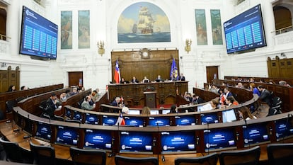 Consejo Constitucional en la antigua sede del Congreso en Santiago (Chile).
