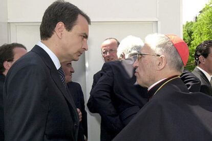 Antonio María Rouco, con José Luis Rodríguez Zapatero durante la visita del Papa a Madrid en 2003.