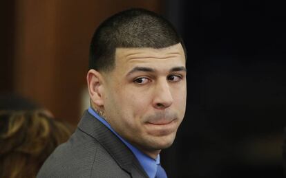 Aaron Hernandez, no julgamento de faz cinco dias.