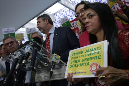 Moema Gramacho protesta contra
Michel Temer, en Brasilia, en mayo de 2016.