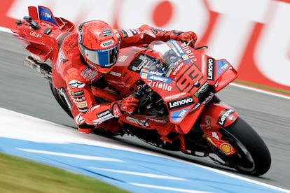 Marc Márquez durante os treinos no circuito de Assen, na Holanda.
