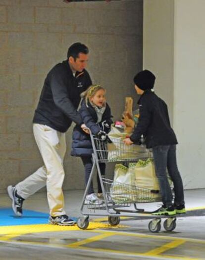 Iñaki Urdangarin con sus hijos Irene y Miguel en Washington, el pasado 21 de enero.