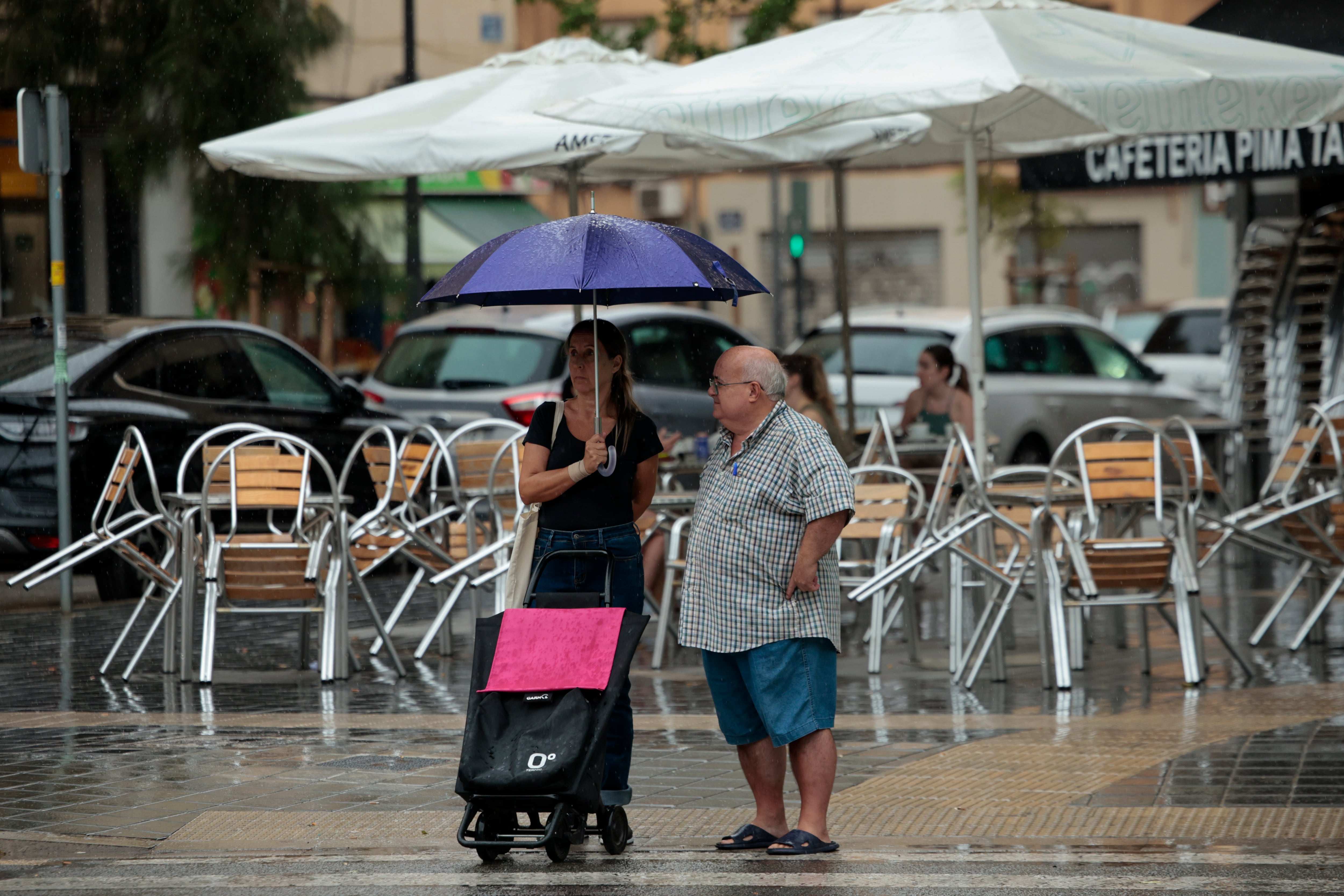 Un frente tumbará las temperaturas 10 grados y dejará lluvias muy fuertes en el este