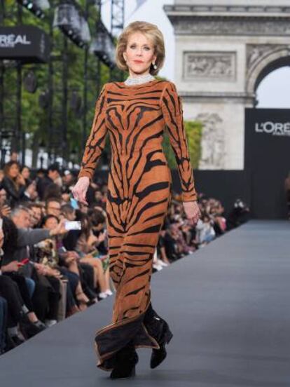 La actriz Jane Fonda en el desfile de L&#039;Oreal en Paris el pasado octubre.