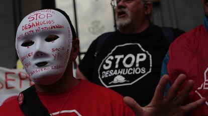 Activistas de Stop Desahucios. 