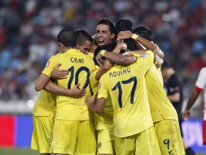 Los jugadores del Villareal celebran el tercer gol ante el Almer&iacute;a