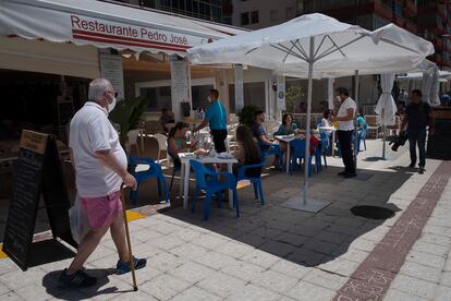 Terraza de un restaurante en la playa de Matalascañas, Huelva.